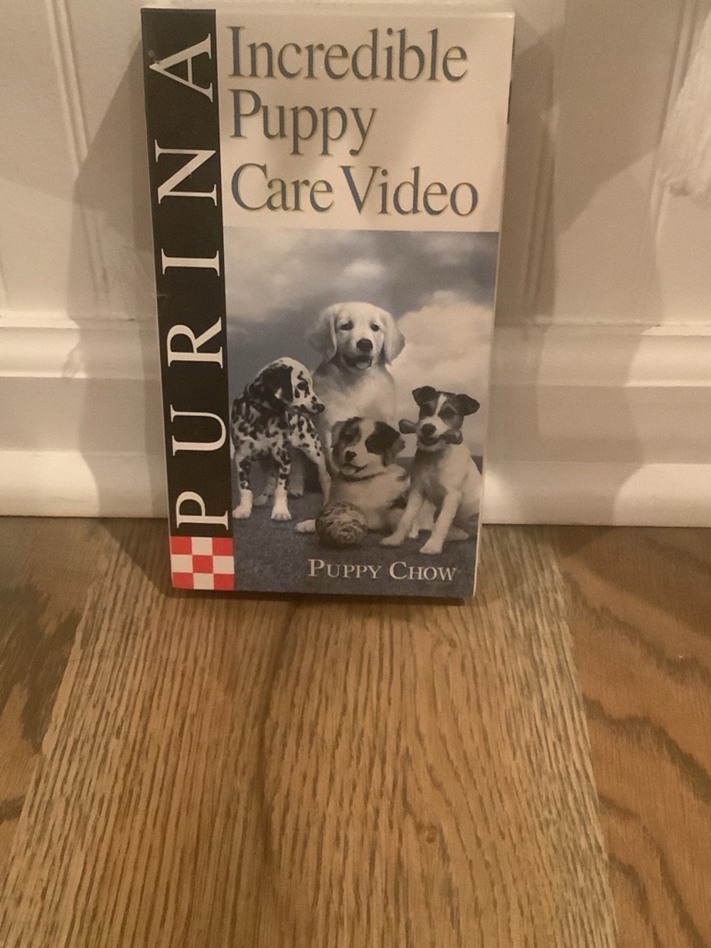 Purina Incredible Puppy Care Video - White & Blue
